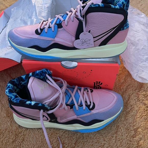 Kyrie Infinity Basketball Shoe brand new size 10.5 men’s great shoe - Picture 4 of 11